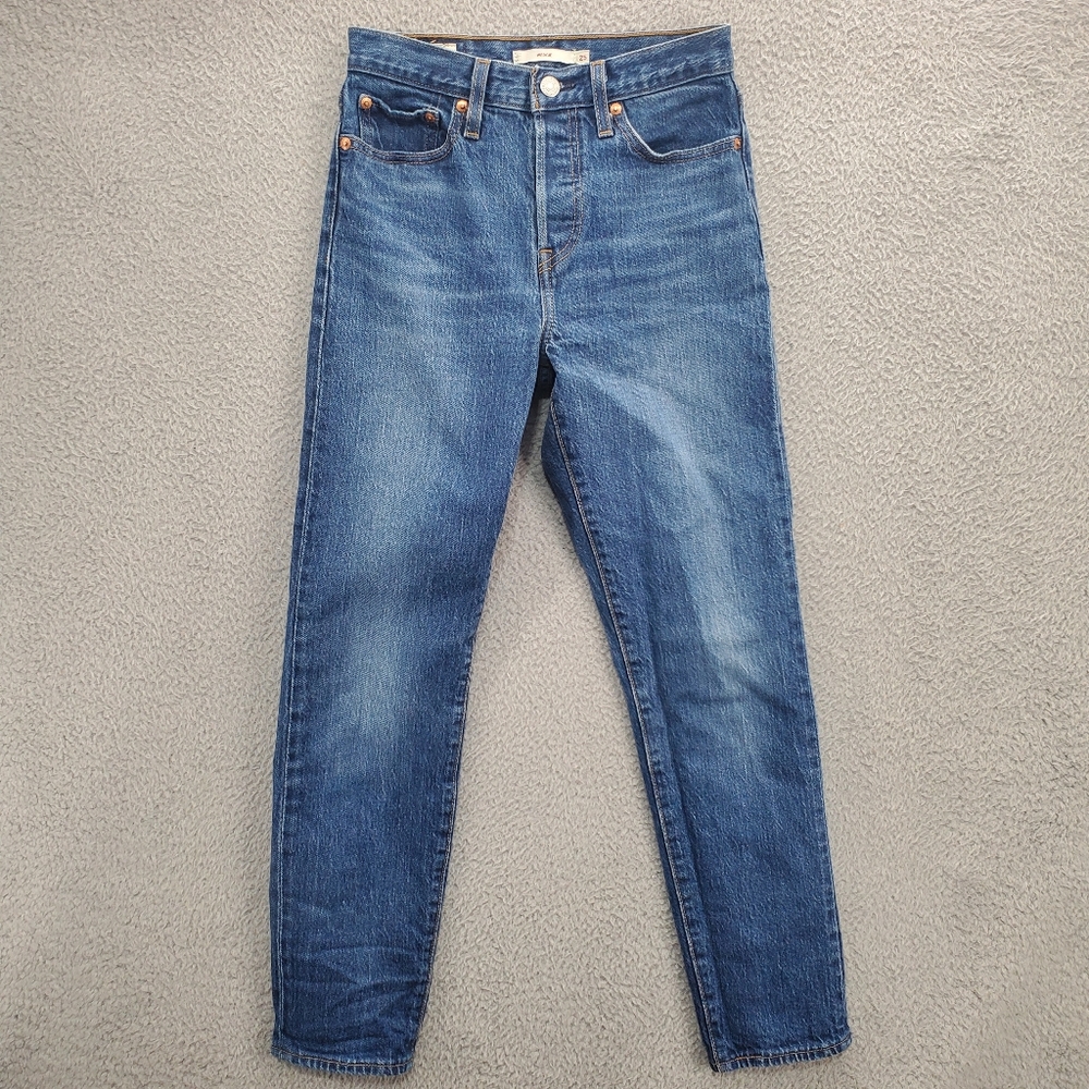 Levis Premium Wedgie Jeans Womens Size 25 Big E Button Fly Blue